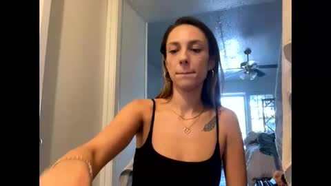 serenityroseee online show from 05/04/26, 10:50