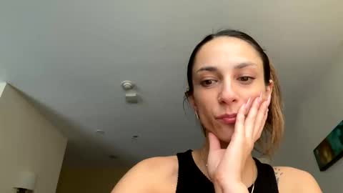 serenityroseee online show from 06/07/26, 06:22