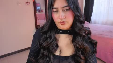 Serenna Cruz online show from 06/05/26, 08:58