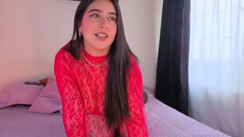 Serenna Cruz online show from 06/16/26, 08:22
