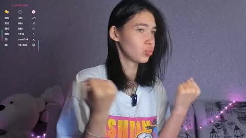 Snapshot of sergantt53 chatting on 09/18/25, 03:08 Ariana online show from 09/18/25, 03:08