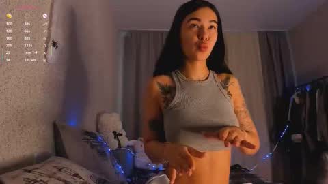 Snapshot of sergantt53 chatting on 11/01/25, 02:02 Ariana online show from 11/01/25, 02:02