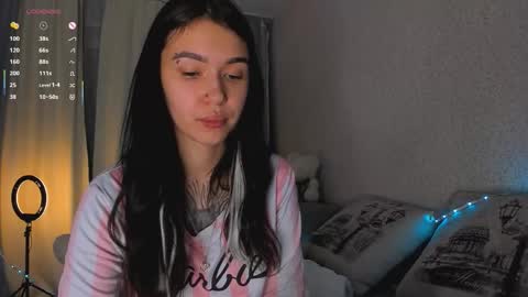 Ariana online show from 11/13/25, 06:29