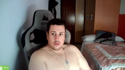 Snapshot of sergio95n chatting on 10/09/25, 02:04 Pollos online show from 10/09/25, 02:04