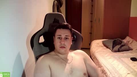 Snapshot of sergio95n chatting on 11/06/25, 05:25 Pollos online show from 11/06/25, 05:25