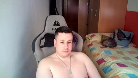 Snapshot of sergio95n chatting on 03/10/26, 03:50 Pollos online show from 03/10/26, 03:50