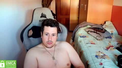 Snapshot of sergio95n chatting on 06/07/26, 05:55 Pollos online show from 06/07/26, 05:55