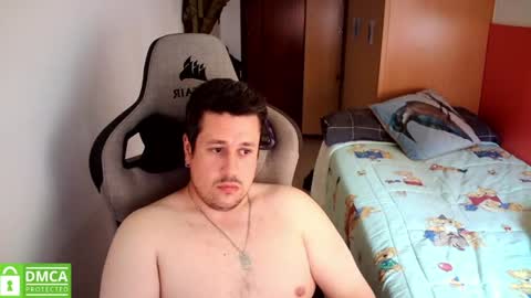 Snapshot of sergio95n chatting on 06/08/26, 02:17 Pollos online show from 06/08/26, 02:17