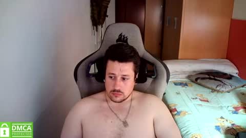 Snapshot of sergio95n chatting on 06/15/26, 02:30 Pollos online show from 06/15/26, 02:30