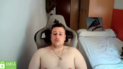 Snapshot of sergio95n chatting on 06/25/26, 01:04 Pollos online show from 06/25/26, 01:04