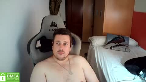 Snapshot of sergio95n chatting on 07/20/26, 02:41 Pollos online show from 07/20/26, 02:41