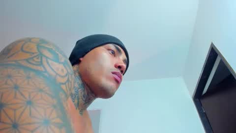 SERGIO FERRER online show from 10/22/25, 05:19