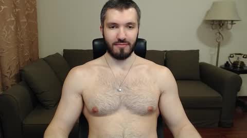 Snapshot of sergiotitan3271 chatting on 12/20/24, 09:17 Serg Superior online show from 12/20/24, 09:17