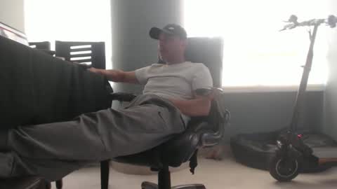 hetero serio discreto online show from 03/08/25, 06:16