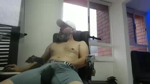 hetero serio discreto online show from 02/20/26, 10:43