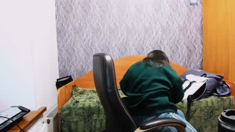 Snapshot of serpenttempter88 chatting on 02/05/25, 05:41 VIOLA online show from 02/05/25, 05:41