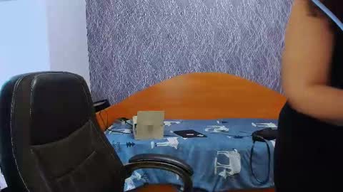 Snapshot of serpenttempter88 chatting on 03/03/25, 07:32 VIOLA online show from 03/03/25, 07:32