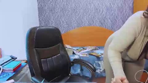 Snapshot of serpenttempter88 chatting on 03/04/25, 09:51 VIOLA online show from 03/04/25, 09:51