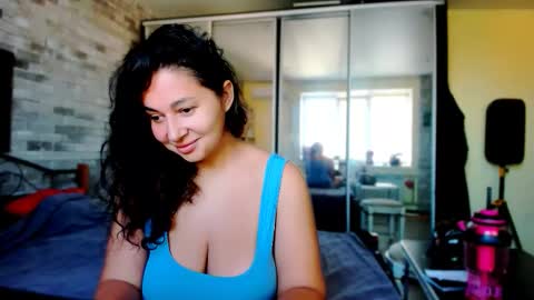 Snapshot of serpenttempter88 chatting on 09/24/25, 05:33 VIOLA online show from 09/24/25, 05:33