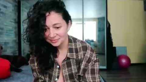 VIOLA online show from 05/16/26, 04:53
