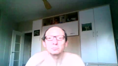 Snapshot of serrano49 chatting on 12/21/24, 04:36 serrano49 online show from 12/21/24, 04:36