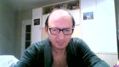 Snapshot of serrano49 chatting on 12/28/24, 05:25 serrano49 online show from 12/28/24, 05:25