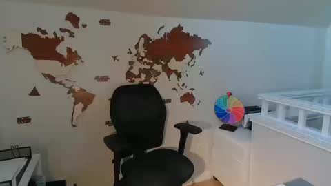 servegoddesszara online show from 10/15/25, 04:40