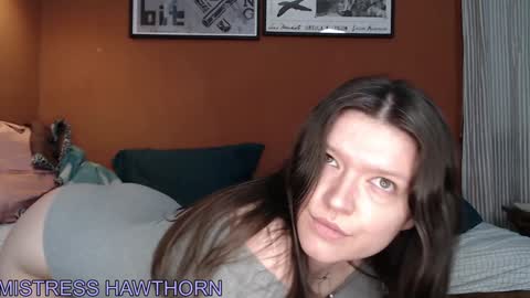 Miss Hawthorn online show from 12/17/24, 10:11