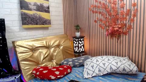 call me MILES   online show from 01/10/25, 05:15