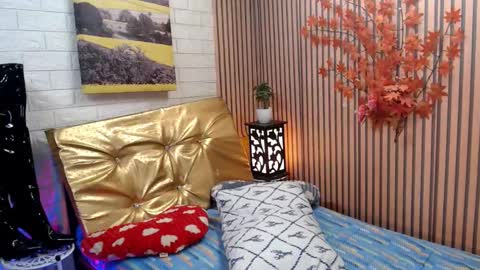 call me MILES   online show from 01/12/25, 06:17