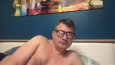 Snapshot of sesamechris92 chatting on 03/03/25, 06:48 sesamechris92 online show from 03/03/25, 06:48