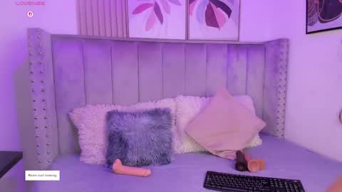 Danna  online show from 05/03/26, 02:39