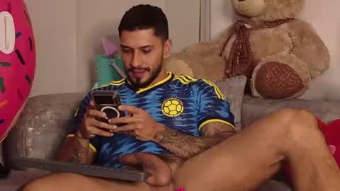 Snapshot of seth_vega_ chatting on 06/11/26, 11:47 HEY IM SETH online show from 06/11/26, 11:47