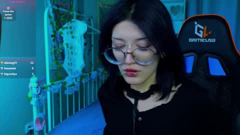 Snapshot of setsunai_ chatting on 03/10/25, 04:49 Setsunai online show from 03/10/25, 04:49