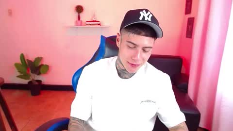 Thomas online show from 11/06/25, 02:40