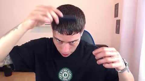 Thomas online show from 11/18/25, 02:54