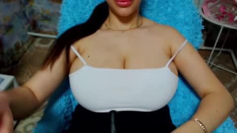 Snapshot of seu_cute chatting on 11/16/25, 09:26 seu_cute online show from 11/16/25, 09:26