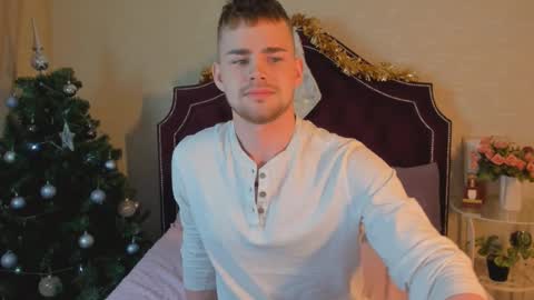 Snapshot of sevans14 chatting on 01/04/25, 08:05 SevanS14 online show from 01/04/25, 08:05