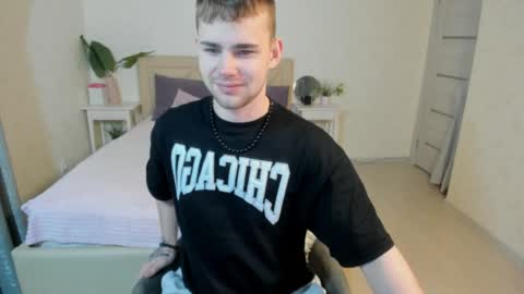 Snapshot of sevans14 chatting on 01/22/25, 02:03 SevanS14 online show from 01/22/25, 02:03