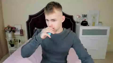 Snapshot of sevans14 chatting on 01/30/25, 09:25 SevanS14 online show from 01/30/25, 09:25