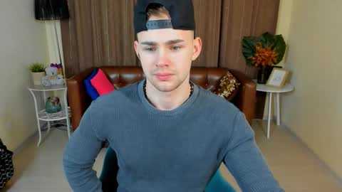 Snapshot of sevans14 chatting on 02/23/25, 02:04 SevanS14 online show from 02/23/25, 02:04