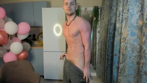 Snapshot of sevans14 chatting on 02/25/25, 06:20 SevanS14 online show from 02/25/25, 06:20