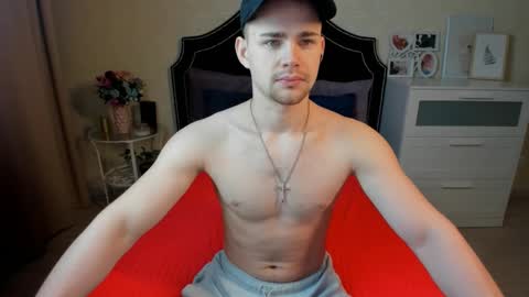 Snapshot of sevans14 chatting on 03/06/25, 03:35 SevanS14 online show from 03/06/25, 03:35
