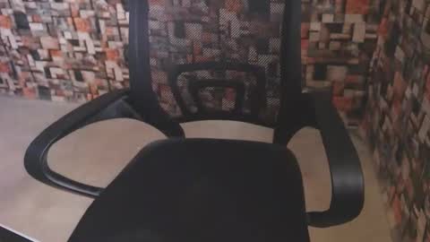 arnold online show from 10/04/25, 02:37