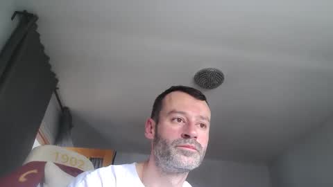 Snapshot of sexbrute chatting on 10/21/25, 04:41 sexbrute online show from 10/21/25, 04:41