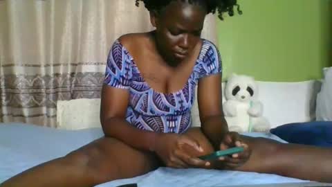 Snapshot of sexchat_ chatting on 09/10/25, 05:40 IVY online show from 09/10/25, 05:40