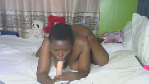 Snapshot of sexchat_ chatting on 09/14/25, 05:17 IVY online show from 09/14/25, 05:17