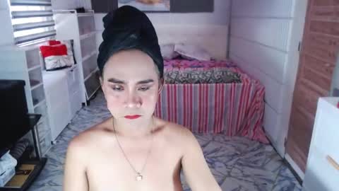 Snapshot of sexcum_trendingts_now chatting on 04/23/26, 03:30 MS Anna online show from 04/23/26, 03:30