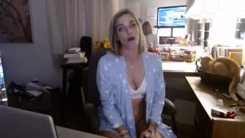 Sexi Chrisly online show from 11/22/25, 04:44