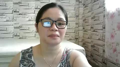 Snapshot of sexi_monica chatting on 12/13/24, 01:04 sexi_monica online show from 12/13/24, 01:04
